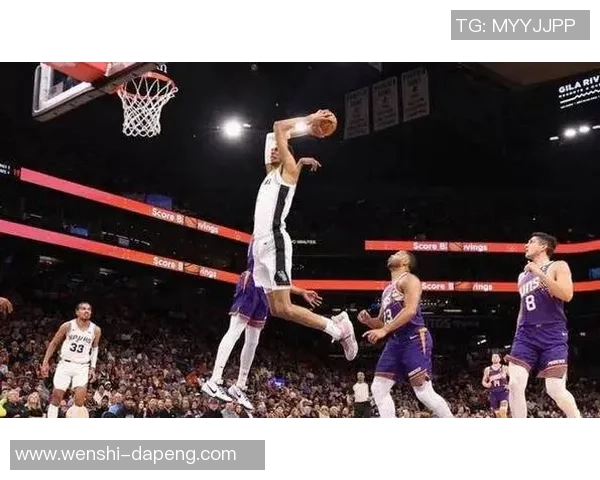 文班亚马场均20分10篮板3盖帽表现出色新秀奖呼声高涨